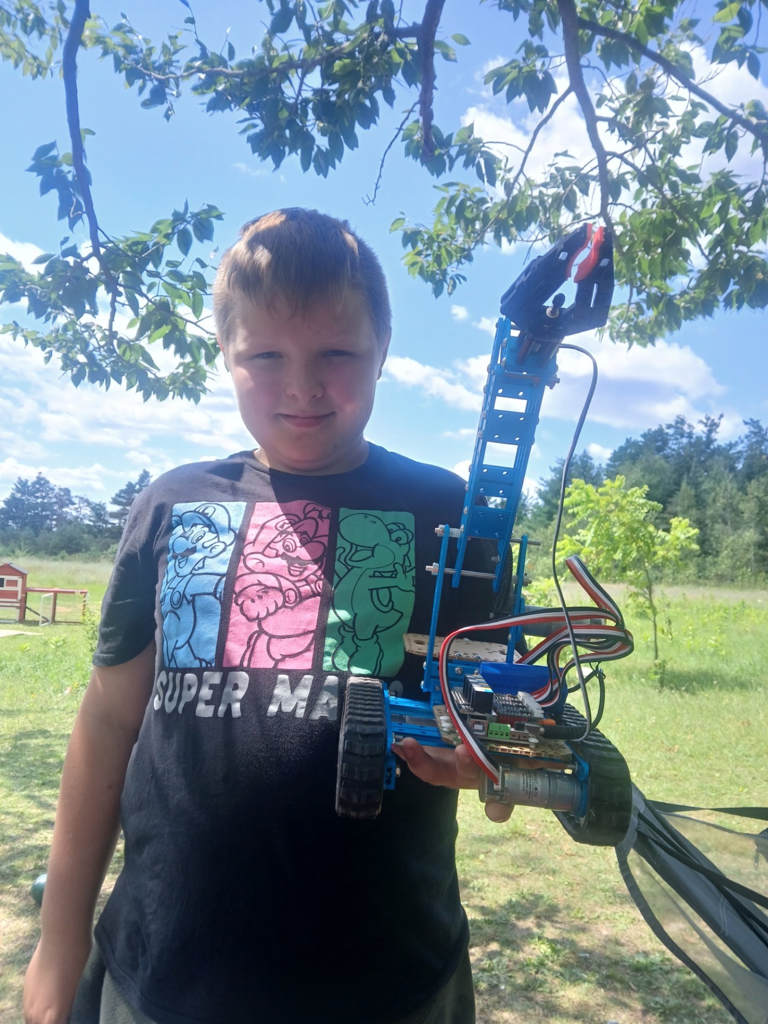 Gear Up! Robotics 2 Michigan youth building robots in the MI-IMPACT Gear Up! Robotics program